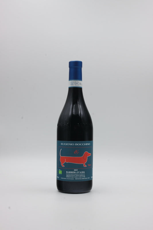 Barbera wie er sein soll, aus La Morra. Vereint Trinkfluss und Tiefe, hat enorme Substanz und bleibt dabei doch unbeschwert.