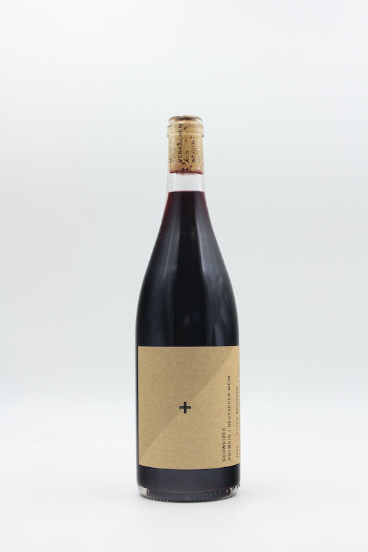 Ein Wein aus der PIWI-Sorte Regent, also quasi ohne Spritzmittel produziert. Leichtfüßig aber mit Tiefe, im Abgang dynamisch und fruchtunterlegt.