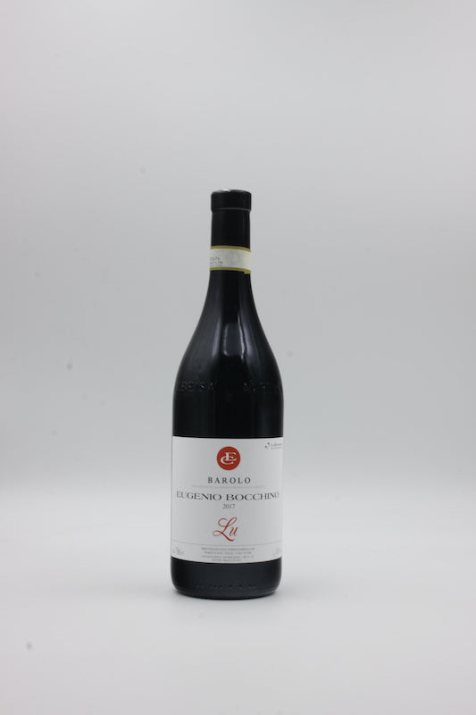 Wenig bekannt und doch ganz groß. Der Barolo Lu gehört zu den besten Interpretationen der piemontesischen Kultregion. Balanciert, komplex & vielschichtig.